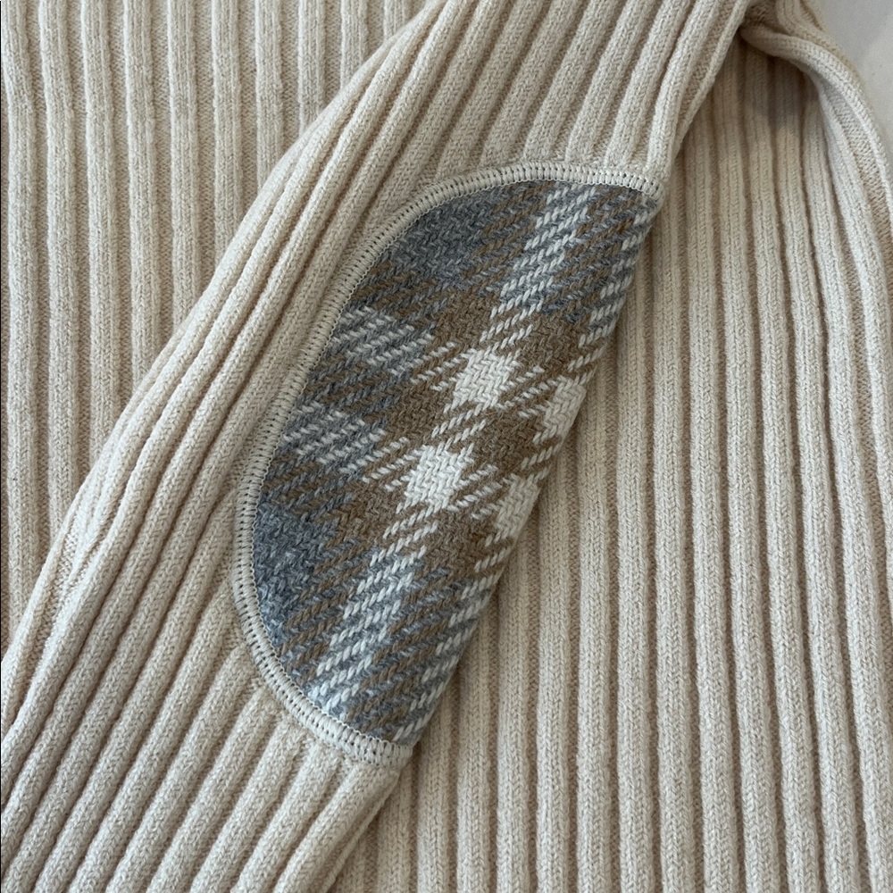 Burberry Cream Ribbed Turtleneck Sweater - Picture 5 of 8